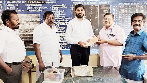 ஷாநவாஸ் எம்.எல்.ஏ.விடம் கோரிக்கை மனு அளித்தனர்.