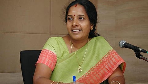 சமூக பொருளாதார நிலை குறித்து அரசு வெள்ளை அறிக்கை வெளியிட வேண்டும்- வானதி சீனிவாசன்