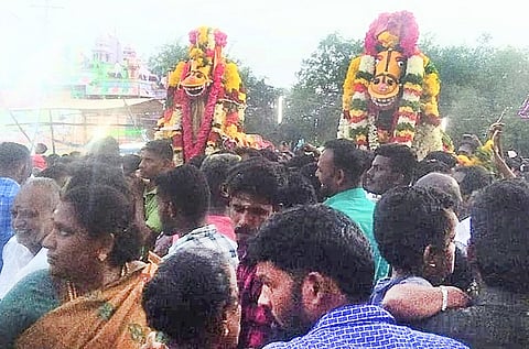 கொட்டக்குடி  அய்யனார் கோவில் குதிரை எடுப்பு திருவிழா நடைபெற்றது.
