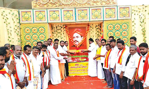 வ.உ.சிதம்பரனார் குருபூஜை விழா நடைபெற்றபோது எடுத்தபடம்.&nbsp;