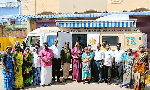 முகாமில் கலந்து கொண்டவர்களை படத்தில் காணலாம்.