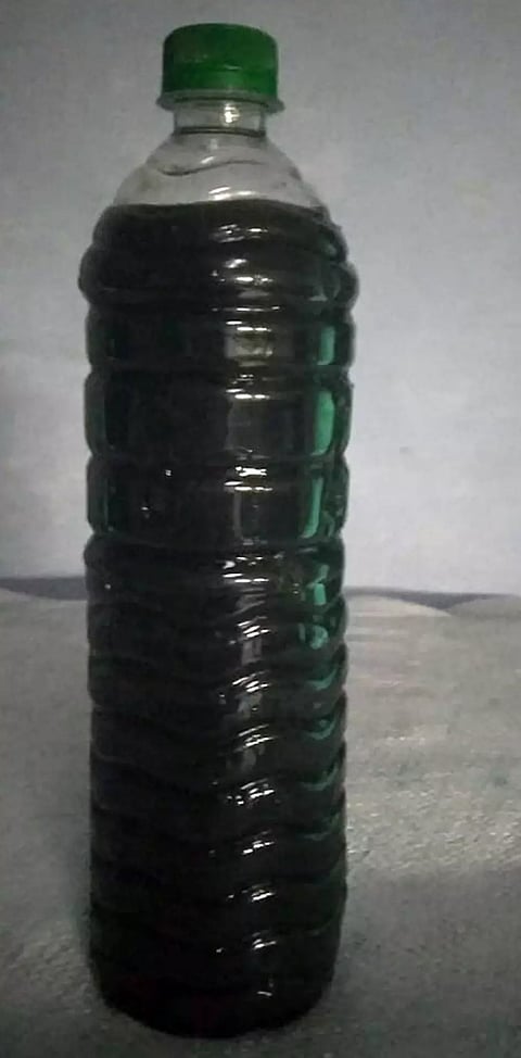 போர்வெல் கிணற்றில் சாய கழிவு நீர்