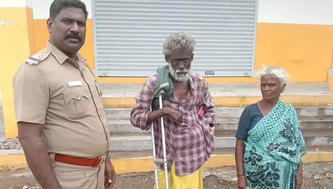 மருதமலையில் ஆதரவற்றவர்களை மீட்ட போலீசார்
