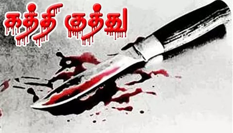 வாலிபருக்கு கத்திக்குத்து மனைவியுடன் நெருக்கமாக இருக்கும்  படத்தை காட்டி மிரட்டினார்