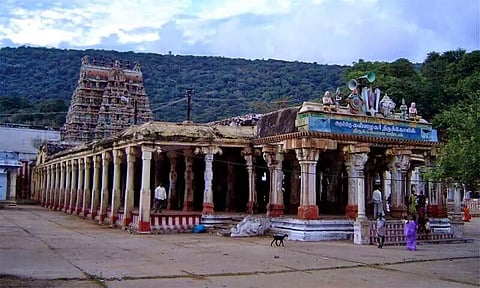 கள்ளழகர் கோவிலில் நாளை முதல் நடை திறப்பு நேரம் மாற்றம்