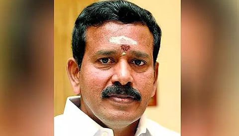 தொப்பென்று விழுந்த தோப்பு...