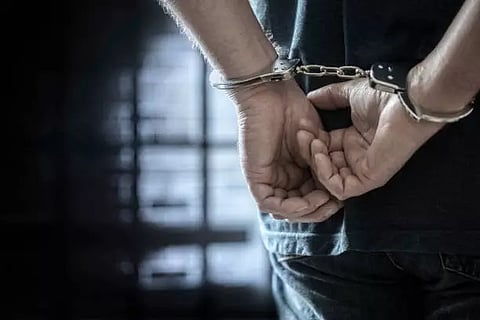 பணம் வைத்து சூதாடிய 6 பேர் கைது