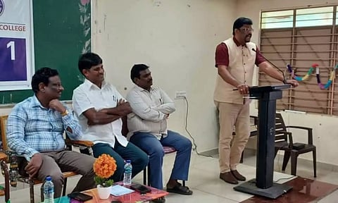 நாட்டுநலப்பணிதிட்டக்குழு துவக்க விழா நடைபெற்றபோது எடுத்தபடம்.&nbsp;