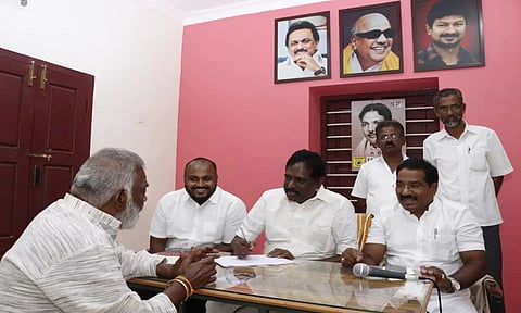 குமரி மாவட்ட தி.மு.க. விவசாய அணி நிர்வாகிகள் நேர்காணல் இன்று நாகர்கோவிலில் உள்ள தி.மு.க. அலுவலகத்தில் நடந்தபோது எடுத்த படம்&nbsp;