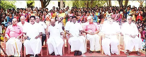 சமத்துவ பொங்கல் விழா நடைபெற்ற போது எடுத்த படம்