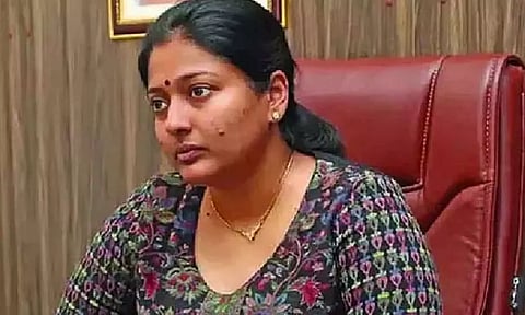 பாஜகவை கண்டித்து 27-ந்தேதி முதல் தமிழகம் முழுவதும் நடைபயணம்- காயத்ரி ரகுராம் டுவீட்