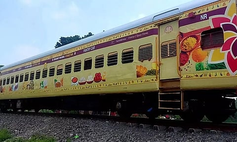 அயோத்தி-நேபாளத்தை இணைக்கும் சுற்றுலா ரெயில் அடுத்த மாதம் இயக்கப்படுகிறது