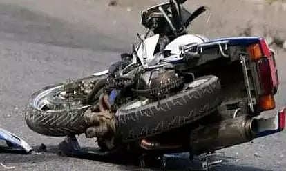 மோட்டார் சைக்கிள் விபத்தில் வாலிபர்  பலி