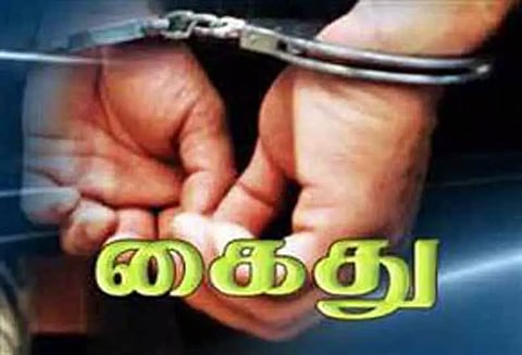 கேரள லாட்டரி விற்ற முதியவர் கைது