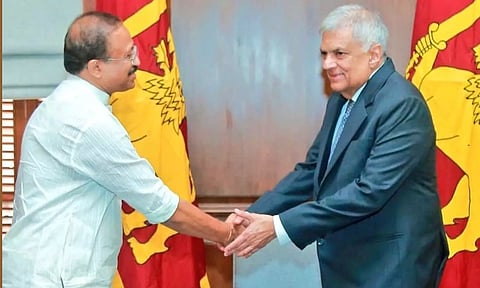 இலங்கை அதிபரை சந்தித்த மத்திய மந்திரி முரளீதரன்
