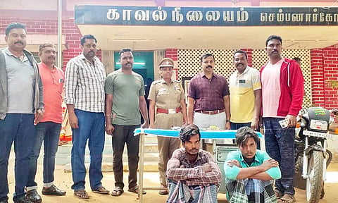 கோயில் உண்டியல் கொள்ளை வழக்கில் கைதான அண்ணன்-தம்பி.