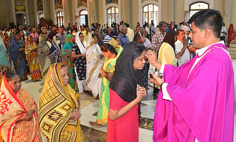 கிறிஸ்தவர்களின்  தவக்காலம் இன்று தொடங்கியது