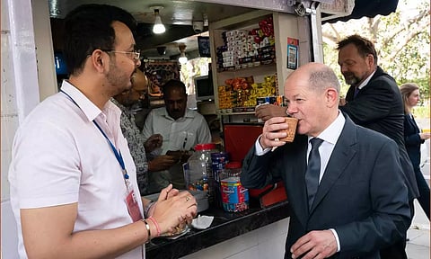 தேநீர் அருந்திய ஜெர்மனி அதிபர்