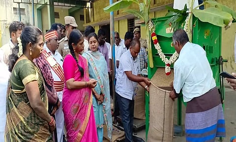 காவேரிப்பாக்கம் நேரடி நெல் கொள்முதல் நிலையம்