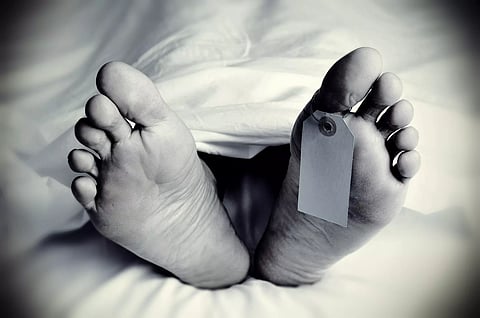 கரூரில் சேலையில் தீப்பற்றி மூதாட்டி பலி