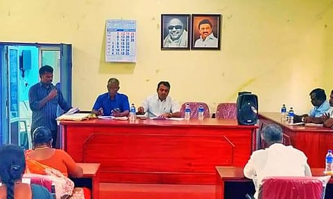 ஒன்றிய குழு  கூட்டம் நடைபெற்றபோது எடுத்த படம்.