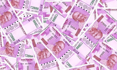 கேரளாவில் கடனுக்கு லாட்டரி சீட்டு வாங்கிய கூலி தொழிலாளிக்கு ரூ.75 லட்சம் பரிசு