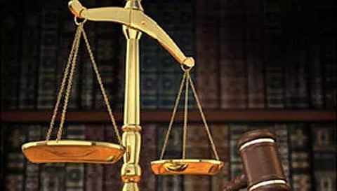 காரைக்குடி அருகே 2 தொழிலாளர்கள் பலி: அரிசி ஆலை உரிமையாளர்கள் 2 பேர் மீது வழக்கு