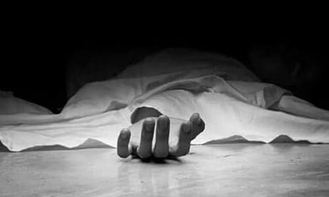 சாக்கடை கால்வாய்க்குள் தவறி விழுந்து கர்ப்பிணி பலி- உறவினர்கள் கதறல்