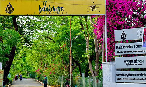 87 ஆண்டுகள் பழமை வாய்ந்த கலை கூடமான கலாஷேத்ராவில் நடந்தது என்ன?- 100 மாணவிகள் பரபரப்பு வாக்குமூலம்