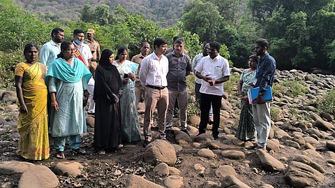மேட்டுப்பாளையம் பகுதியில் வளர்ச்சித்திட்ட பணிகளை  கலெக்டர் ஆய்வு