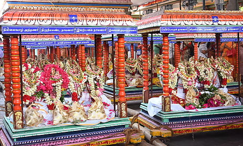 மயிலாப்பூர் கபாலீஸ்வரர் கோவிலில் அறுபத்துமூவர் திருவிழாவை காண திரண்ட பக்தர்கள்
