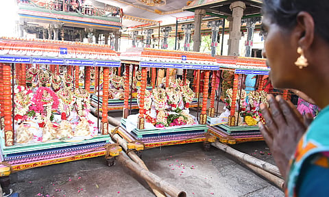 மயிலாப்பூரில் 63 நாயன்மார்கள் திருவீதி உலா கோலாகலம்: ஆயிரக்கணக்கான பக்தர்கள் சாமி தரிசனம்