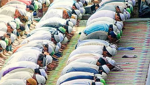 பள்ளிவாசல்களில் புனித இரவு தொழுகை