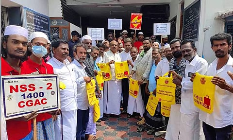 மஞ்சள் பை குறித்த விழிப்புணர்வு நடைபெற்ற காட்சி.&nbsp;
