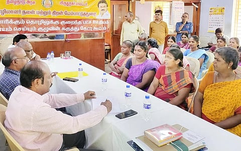கருத்து கேட்பு கூட்டத்தில் பங்கேற்றவர்கள்.&nbsp;