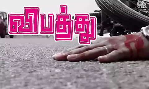 தி.மு.க. பிரமுகர் பைக் மோதி சாவு