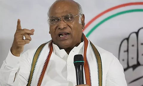 கர்நாடகாவில் அடுத்த முதல்வரை கட்சி மேலிடம் முடிவு செய்யும் - மல்லிகார்ஜூன கார்கே அதிரடி!