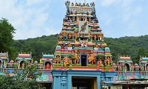 பழமுதிர்ச்சோலை - ஆறாவது படைவீடு