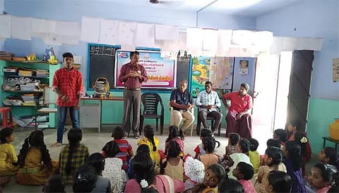 விழாவில் கலந்து கொண்டவர்களை படத்தில் காணலாம்.