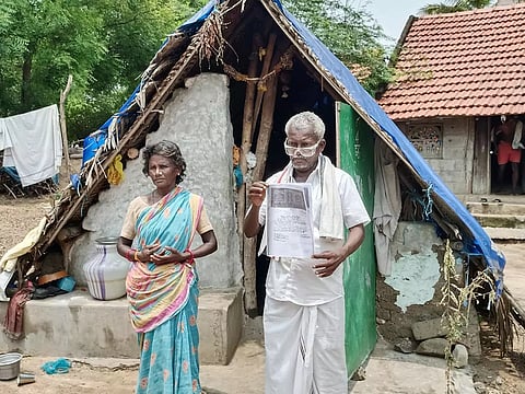 பாதிக்கப்பட்ட  விவசாயி முனியசாமி.