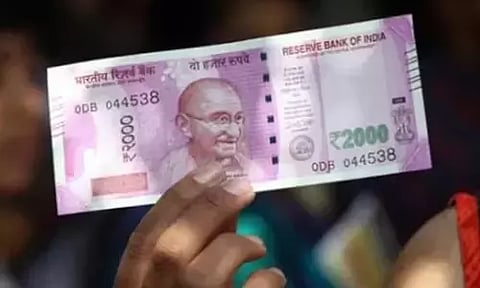 2000 ரூபாய் நோட்டுக்களை மாற்ற எந்த ஆவணமும் தேவை இல்லை - எஸ்.பி.ஐ வங்கி அறிவிப்பு