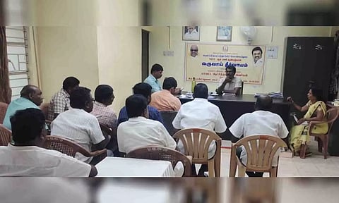 ஆலோசனை கூட்டம் நடைபெற்ற காட்சி.&nbsp;