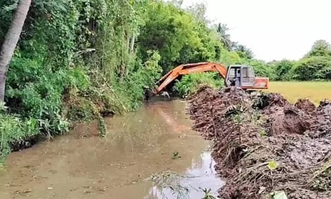 2 பாசன வடிகால் வாய்க்கால்கள் தூர்வாரும் பணி தொடக்கம்