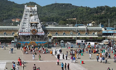 திருப்பதி கோவிலில் வி.ஐ.பி. தரிசன ரத்தால் உண்டியல் வருவாய் ரூ.110 கோடியாக குறைந்தது
