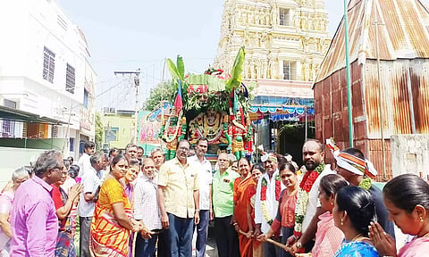 முத்துக்குமார சாமி கோவில் தேரோட்டம்