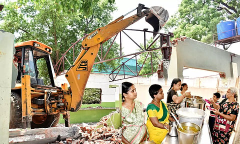 அம்மா உணவகம் இடமாற்றம்