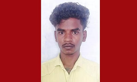 வக்கீலை மிரட்டி மோட்டார் சைக்கிள் பறித்தவர் கைது