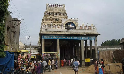 திருவள்ளூர் வைத்திய வீரராகவ பெருமாள் கோவிலில் 3 நாள் தெப்ப உற்சவம்