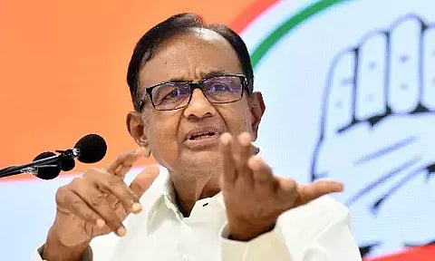 பயண கட்டணம் உயர்வு - விமான நிறுவனங்களை விமர்சித்த ப.சிதம்பரம்