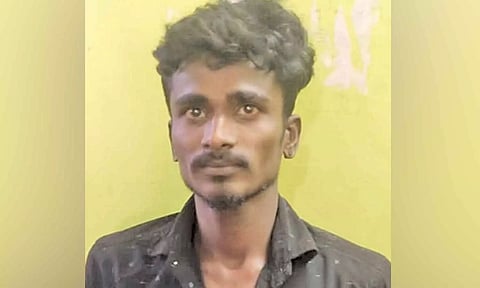 பாவூர்சத்திரம் அருகே காதலிப்பதாக கூறி மாணவிக்கு பாலியல் தொல்லை- வாலிபர் கைது
